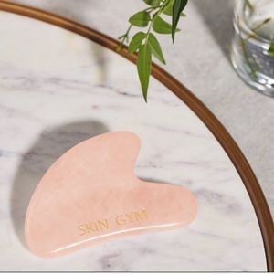 NWT Skin Gym Rose Quartz Gua Sha